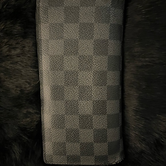 Louis Vuitton Wallet - Picture 3 of 8